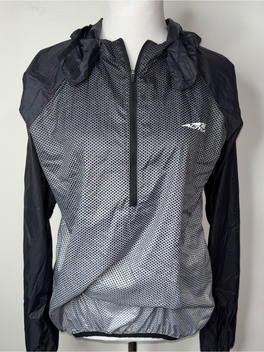 Altra Stash Jack Packable Lightweight Running Jacket Grey Unisex Small